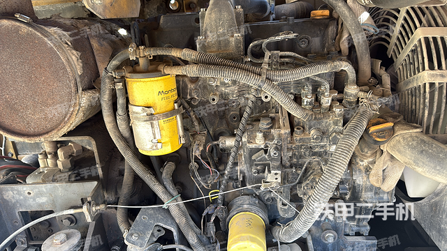 發(fā)動機整體俯視(整機外觀) 發(fā)動機整體俯視(整機外觀)