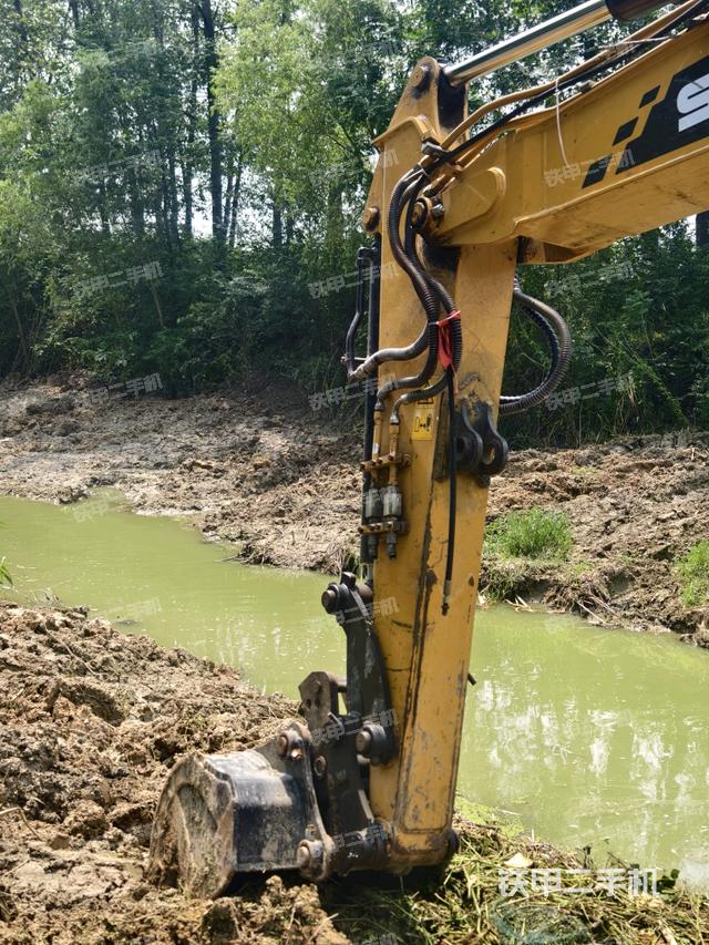 小臂整体左后（工作和回转装置）
