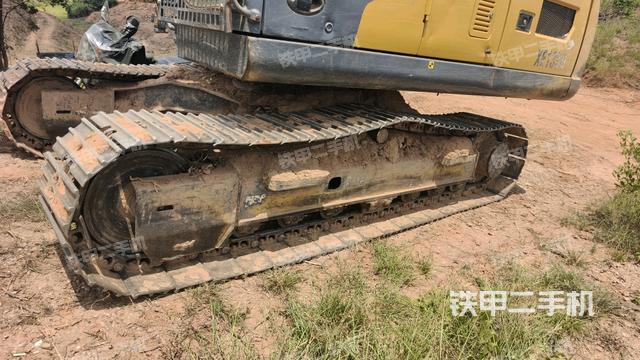 右側(cè)履帶整體（行走機(jī)構(gòu)）