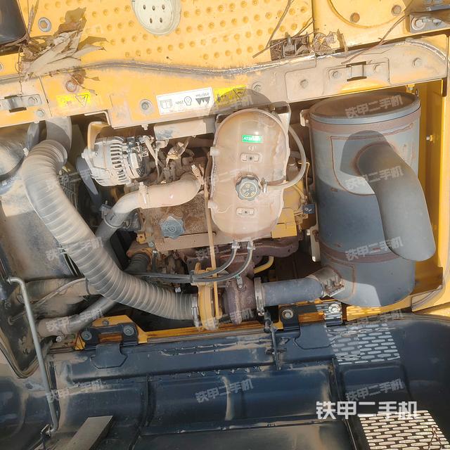 發(fā)動機整體俯視(整機外觀) 發(fā)動機整體俯視(整機外觀)