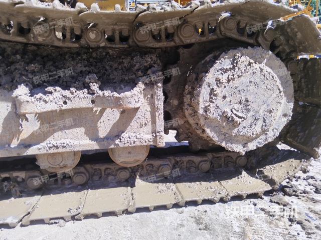 右驅(qū)動(dòng)輪（行走機(jī)構(gòu)）