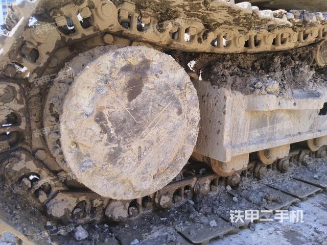 左驅(qū)動(dòng)輪（行走機(jī)構(gòu)）