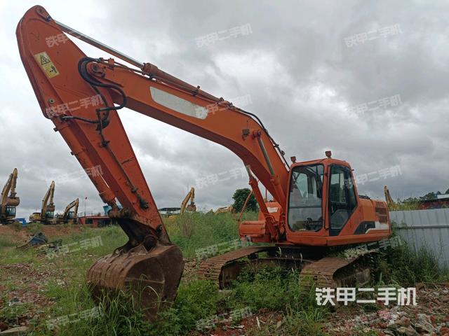 斗山DH200LC-7挖掘机
