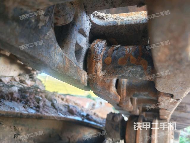 右侧行走马达盖板(行走机构) 右侧行走马达盖板(行走机构)