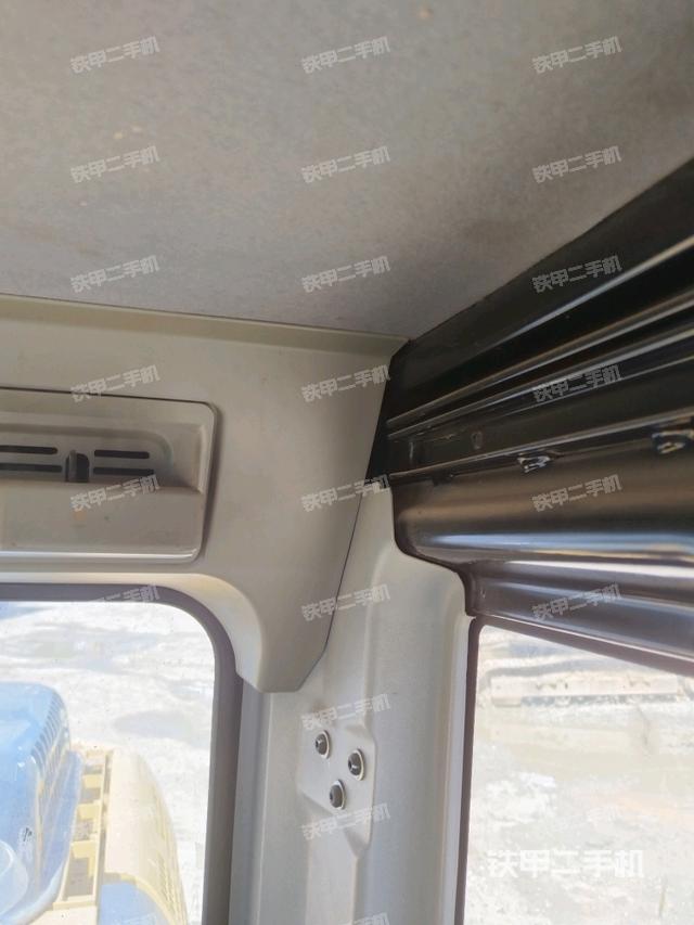 座椅后部（駕駛室部分）