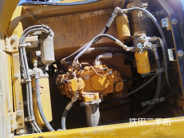 液壓泵斜45?左（大件艙室）