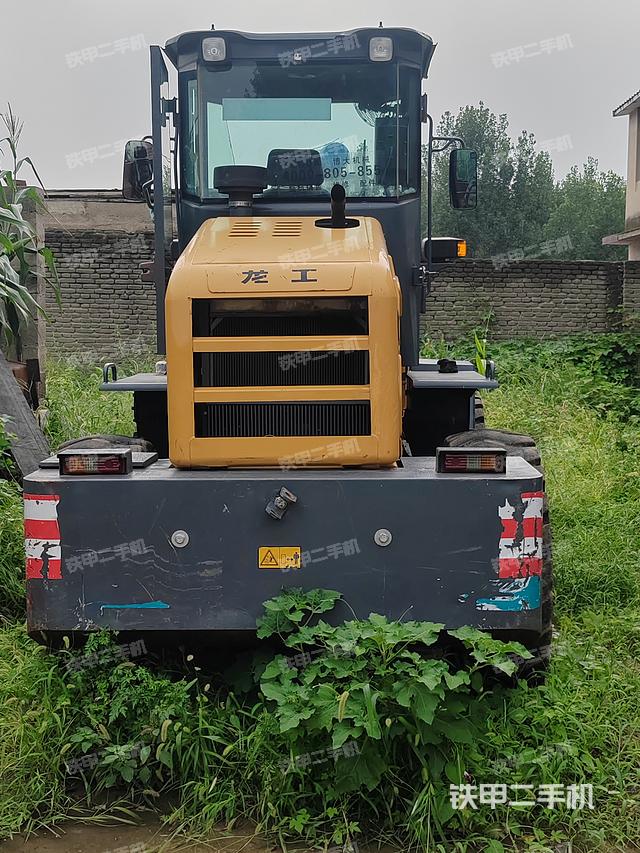 整機(jī)右后45°(整機(jī)外觀及大件) 整機(jī)右后45°(整機(jī)外觀及大件)