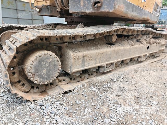 右侧履带整体（行走机构）