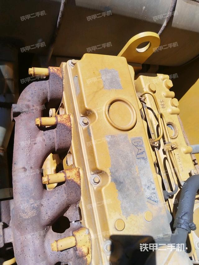 氣門室蓋螺絲特寫（上車部件）