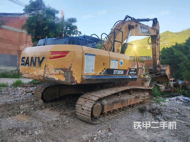 右后45(整机外观) 右后45(整机外观)