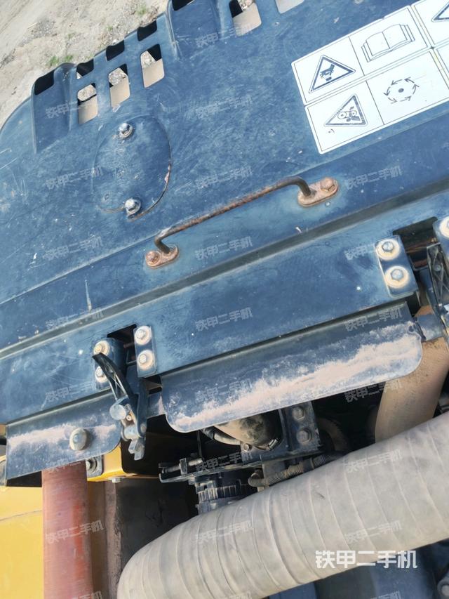 水箱+风扇特写(上车部件) 水箱+风扇特写(上车部件)