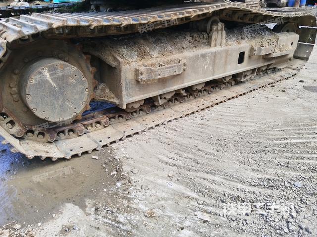 右侧履带整体（行走机构）