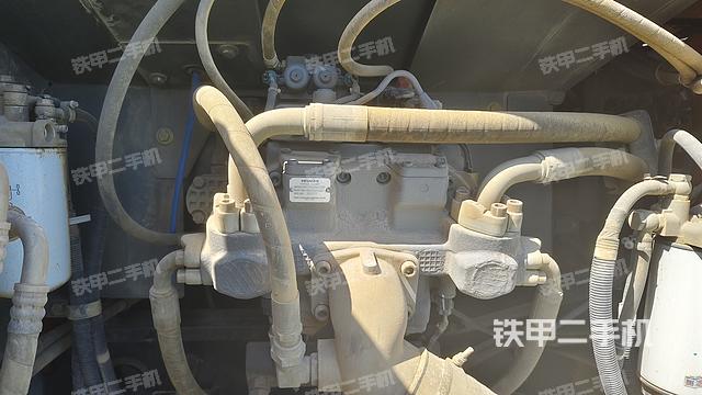 液壓泵艙室正面整體(整機(jī)外觀) 液壓泵艙室正面整體(整機(jī)外觀)