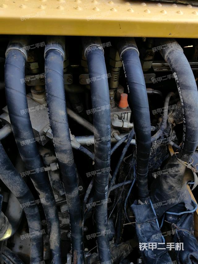 回轉(zhuǎn)馬達(dá)（上車部件）