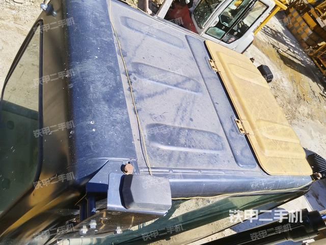 駕駛室頂部俯視（上車部件）