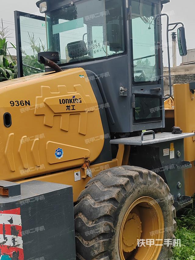 發(fā)動(dòng)機(jī)右側(cè)(整機(jī)外觀及大件) 發(fā)動(dòng)機(jī)右側(cè)(整機(jī)外觀及大件)