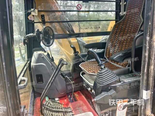 顶棚整体（驾驶室部分）