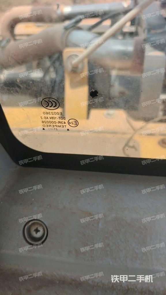 后窗玻璃角標(biāo)（駕駛室部分）