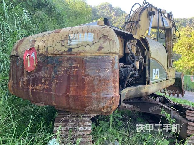 整機(jī)右后45°(整機(jī)外觀) 整機(jī)右后45°(整機(jī)外觀)
