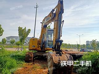 徐工XE80挖掘机实拍图片