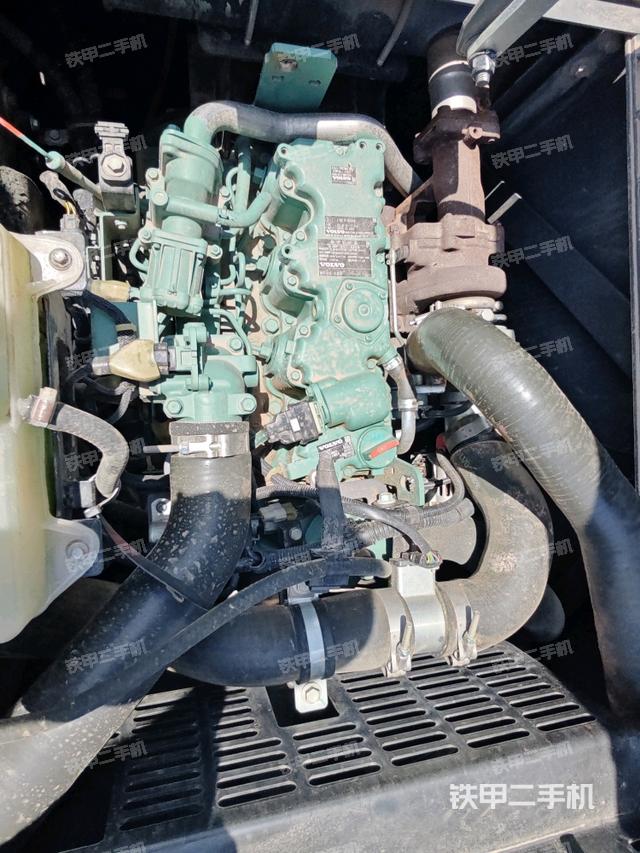 增压器特写(上车部件) 增压器特写(上车部件)