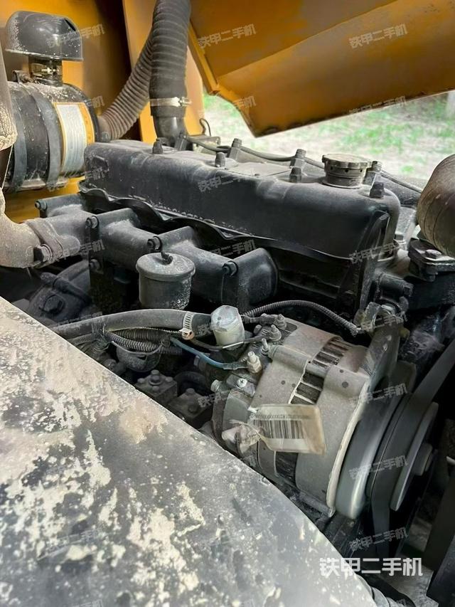 发动机(设备外观及核心部件) 发动机(设备外观及核心部件)