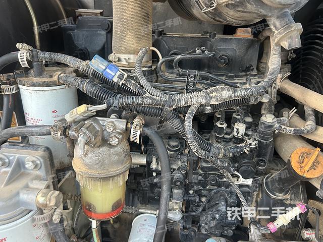 發(fā)動(dòng)機(jī)整體俯視(整機(jī)外觀) 發(fā)動(dòng)機(jī)整體俯視(整機(jī)外觀)