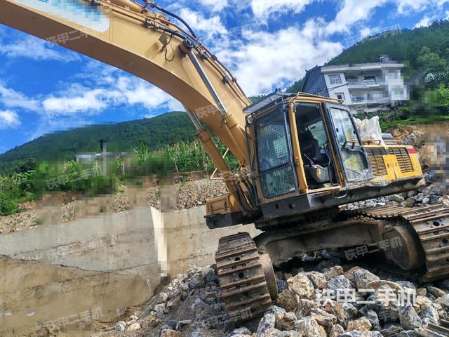山東臨工E6500F挖掘機(jī)