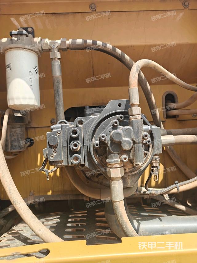 液壓泵室（大件艙室）