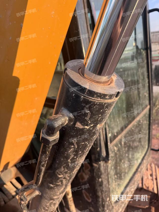 大臂根部 斜（工作和回转装置）