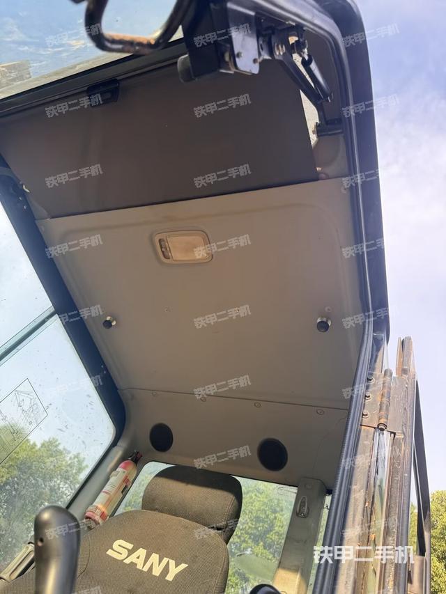 后窗玻璃角標(biāo)（駕駛室部分）