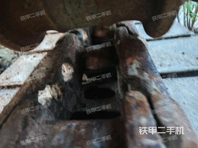 右侧履带整体（行走机构）