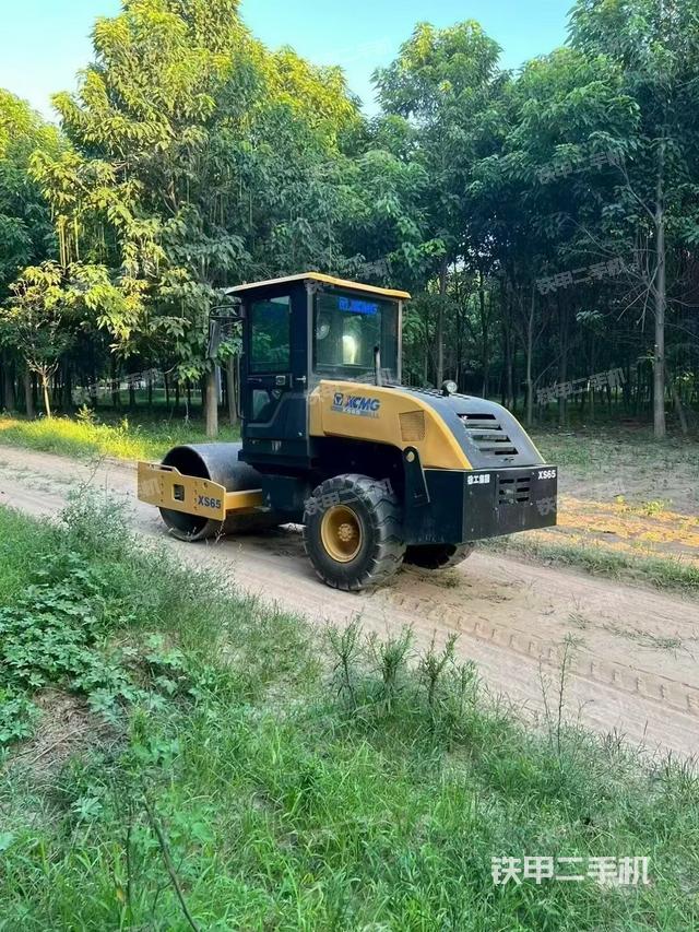 整机左侧(设备外观及核心部件) 整机左侧(设备外观及核心部件)