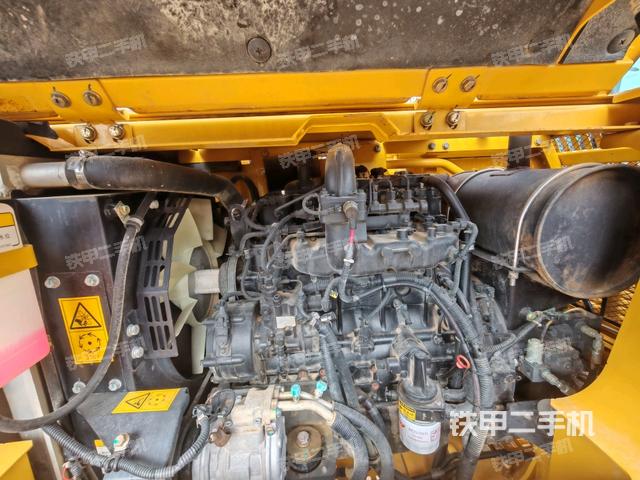 发动机整体俯视(整机外观) 发动机整体俯视(整机外观)