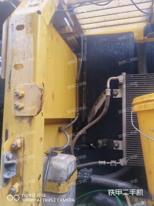 電瓶（大件艙室）