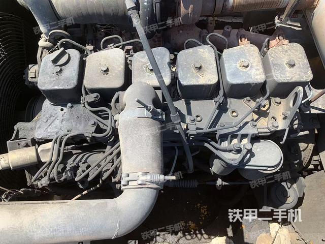 发动机整体俯视(整机外观) 发动机整体俯视(整机外观)