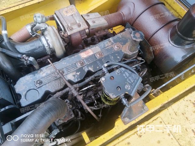 氣門室蓋螺絲特寫（上車部件）