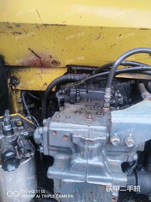 液壓泵斜45?左（大件艙室）