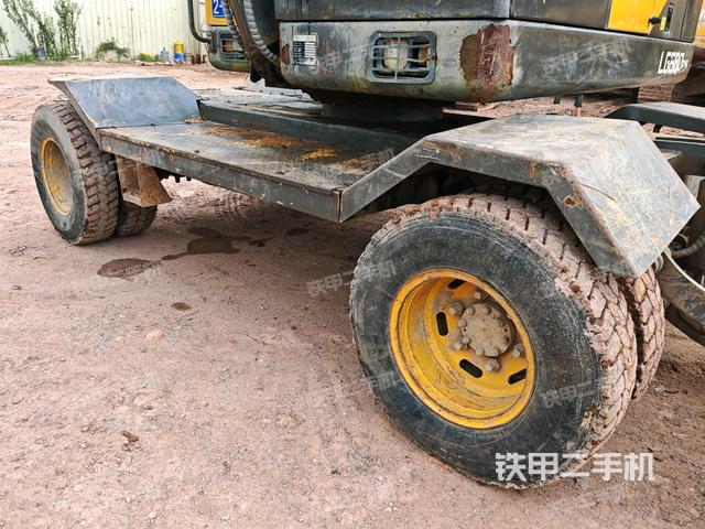 右侧履带整体 (行走机构) 右侧履带整体 (行走机构)