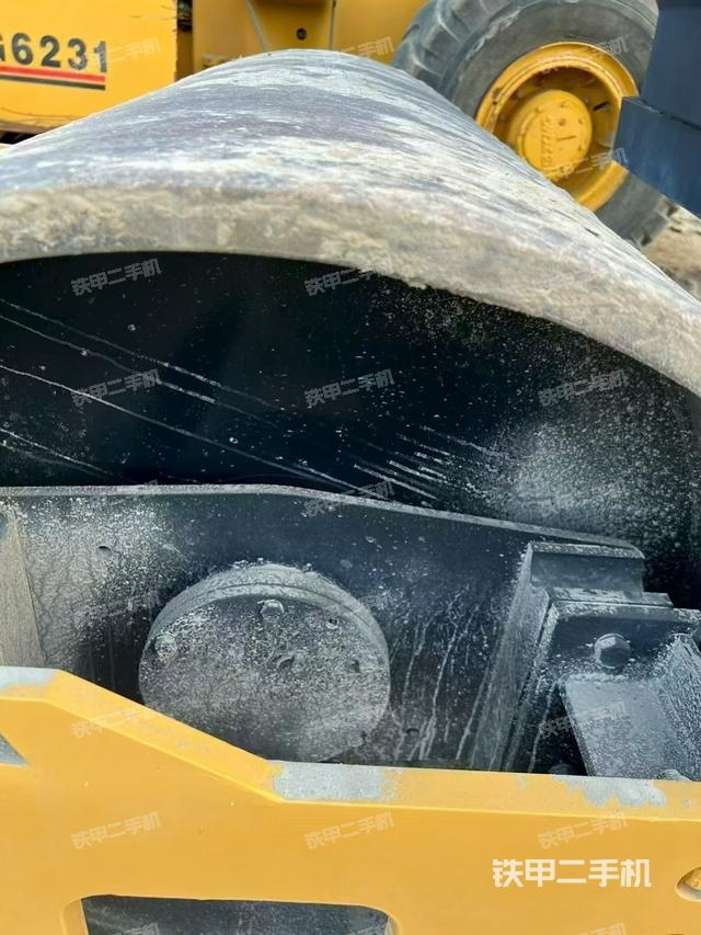 驾驶室操作台(设备外观及核心部件) 驾驶室操作台(设备外观及核心部件)