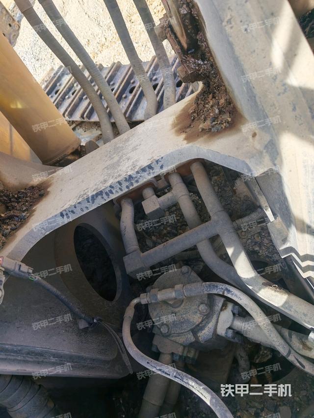 发动机室（上车部件）