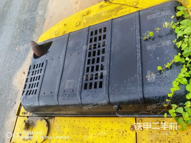 气门室盖螺丝特写(上车部件) 气门室盖螺丝特写(上车部件)