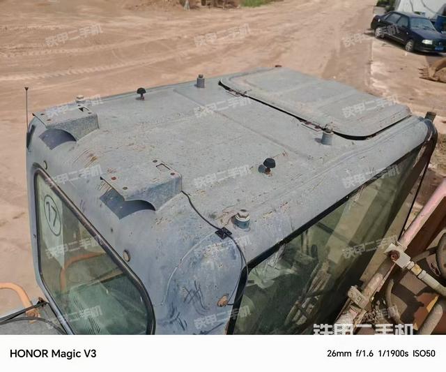 駕駛室頂部（整機(jī)外觀）