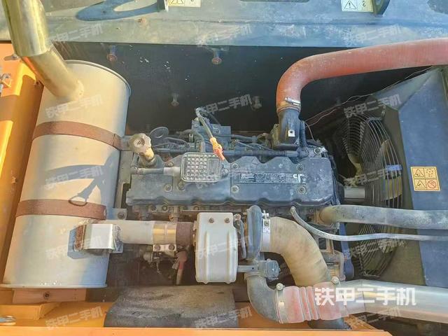 发动机整体俯视(整机外观) 发动机整体俯视(整机外观)