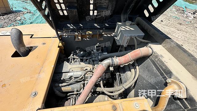 發(fā)動機整體俯視(整機外觀) 發(fā)動機整體俯視(整機外觀)