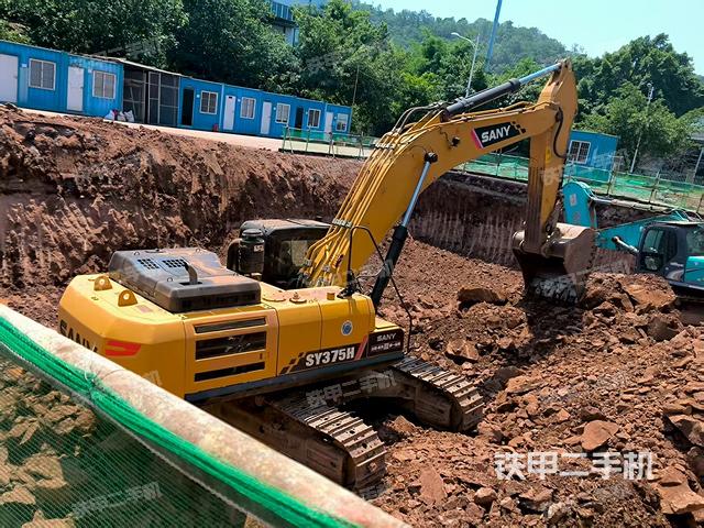 右后45(整機(jī)外觀) 右后45(整機(jī)外觀)