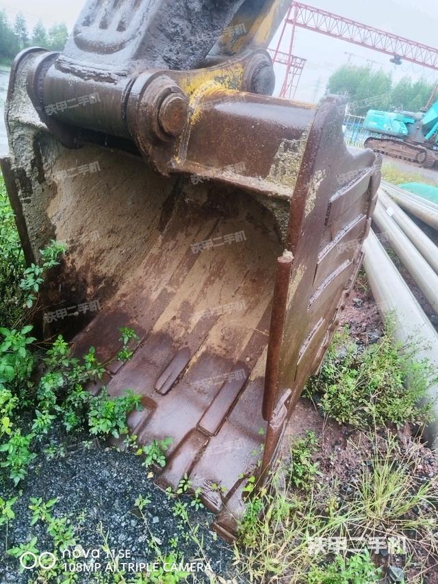 鏟斗右后整體（工作和回轉裝置）