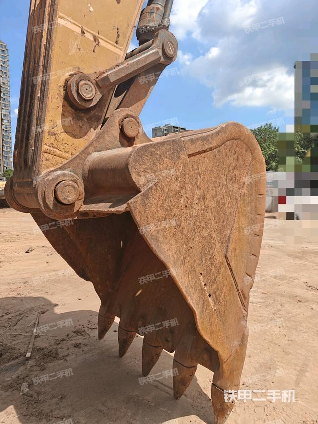 小臂整體左后（工作和回轉(zhuǎn)裝置）