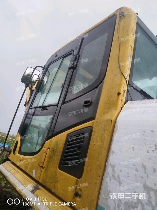 駕駛室左后45度（駕駛室部分）