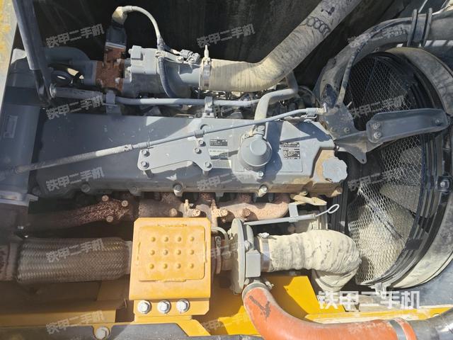 氣門室蓋螺絲特寫(上車部件) 氣門室蓋螺絲特寫(上車部件)